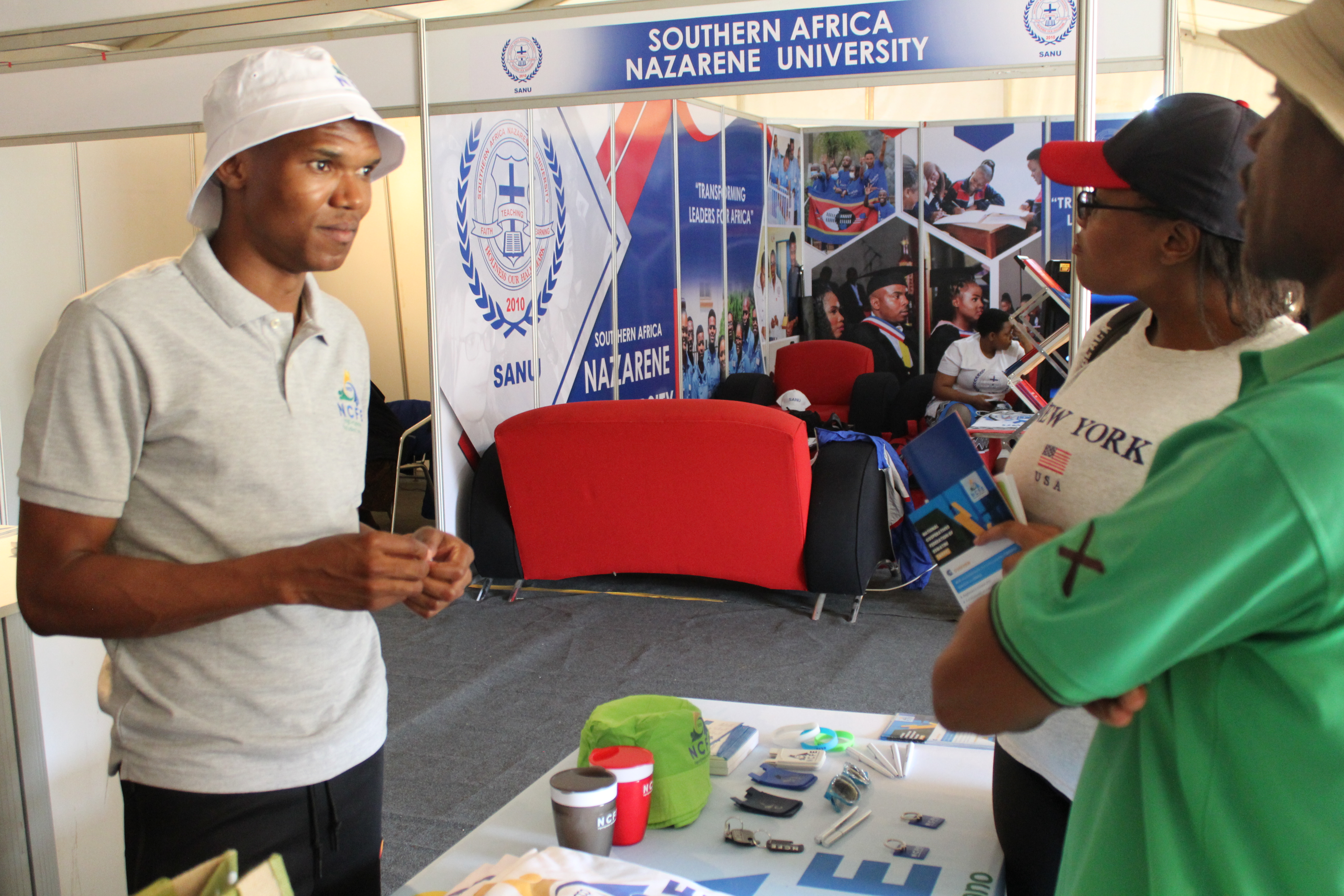 CITO having conversation with Cooperators at the Trade Fair